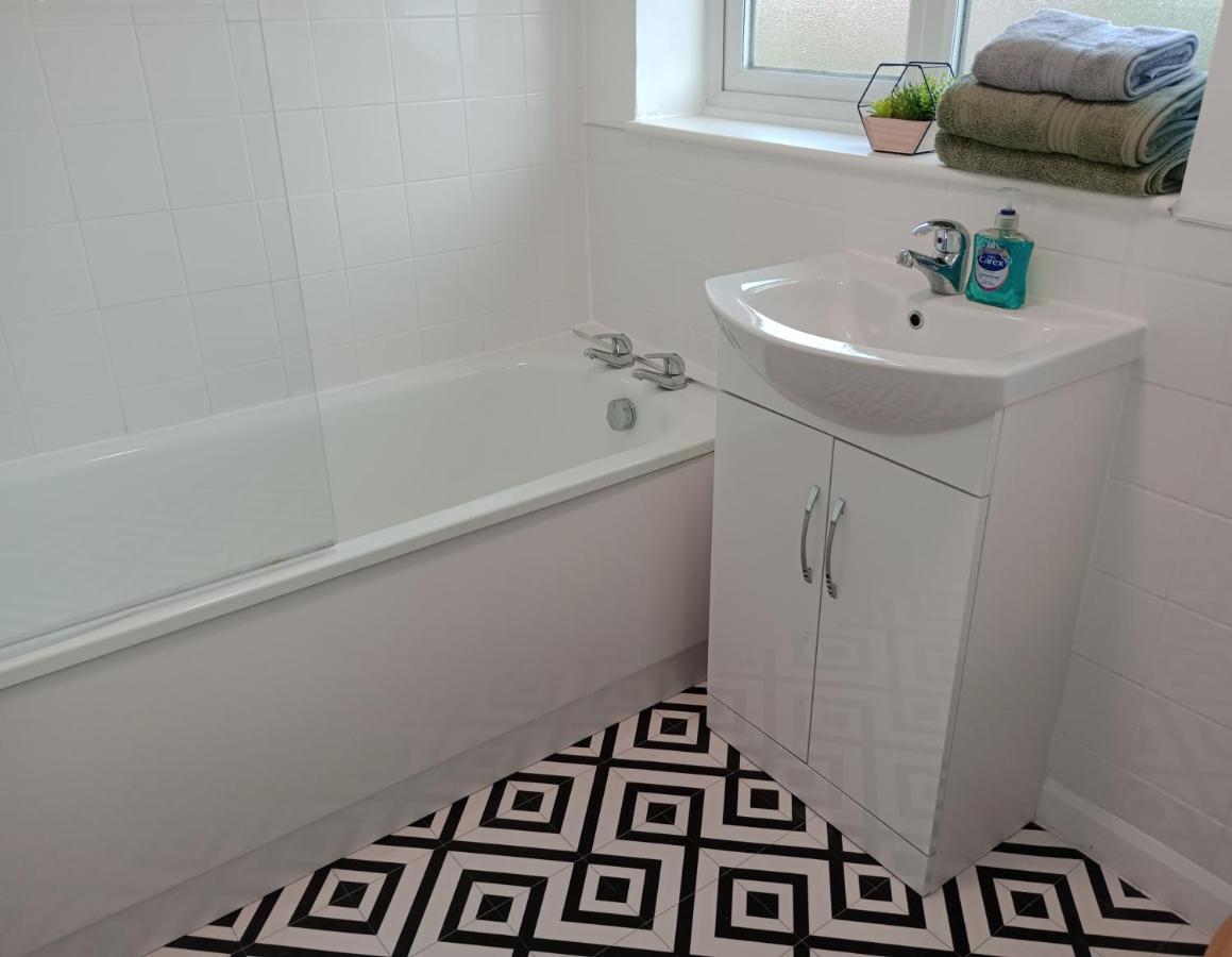 3Br House With Garden Near Bicester Village Екстериор снимка